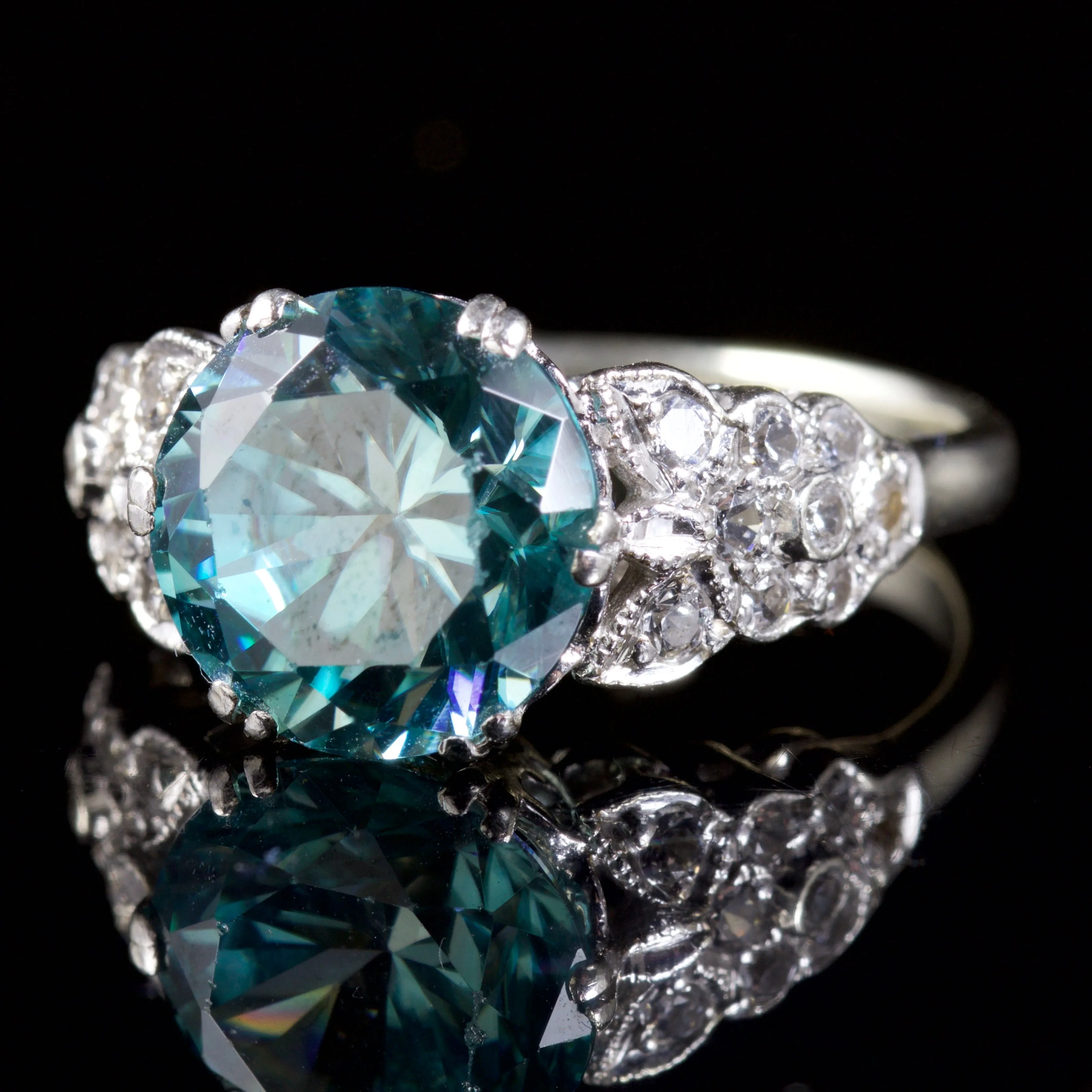 Antique Edwardian Blue Zircon Spinel Ring 18Ct Circa 1914