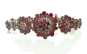 Antique Victorian 1890s Bohemian Garnet Bracelet