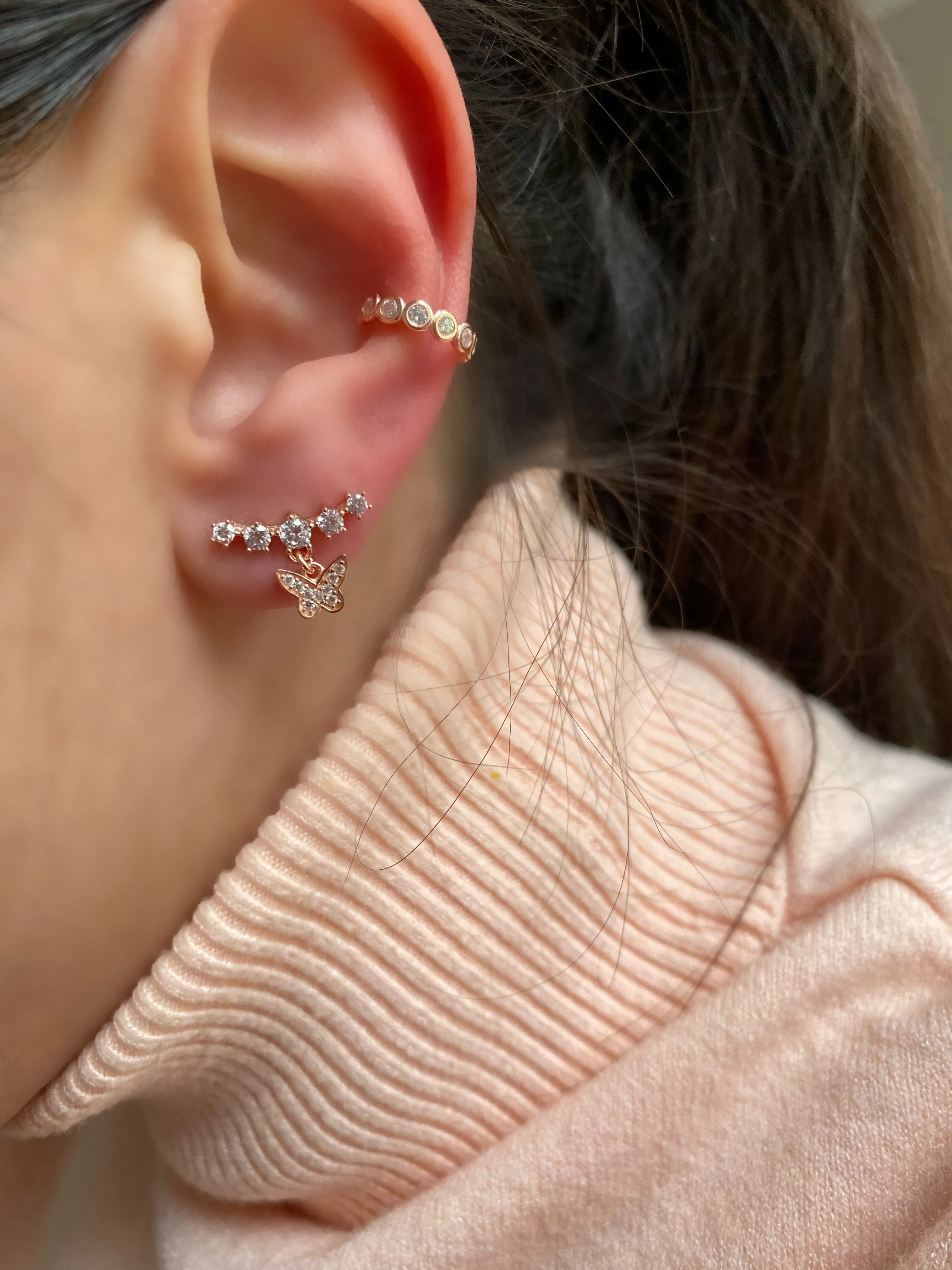 Arch earrings with charms