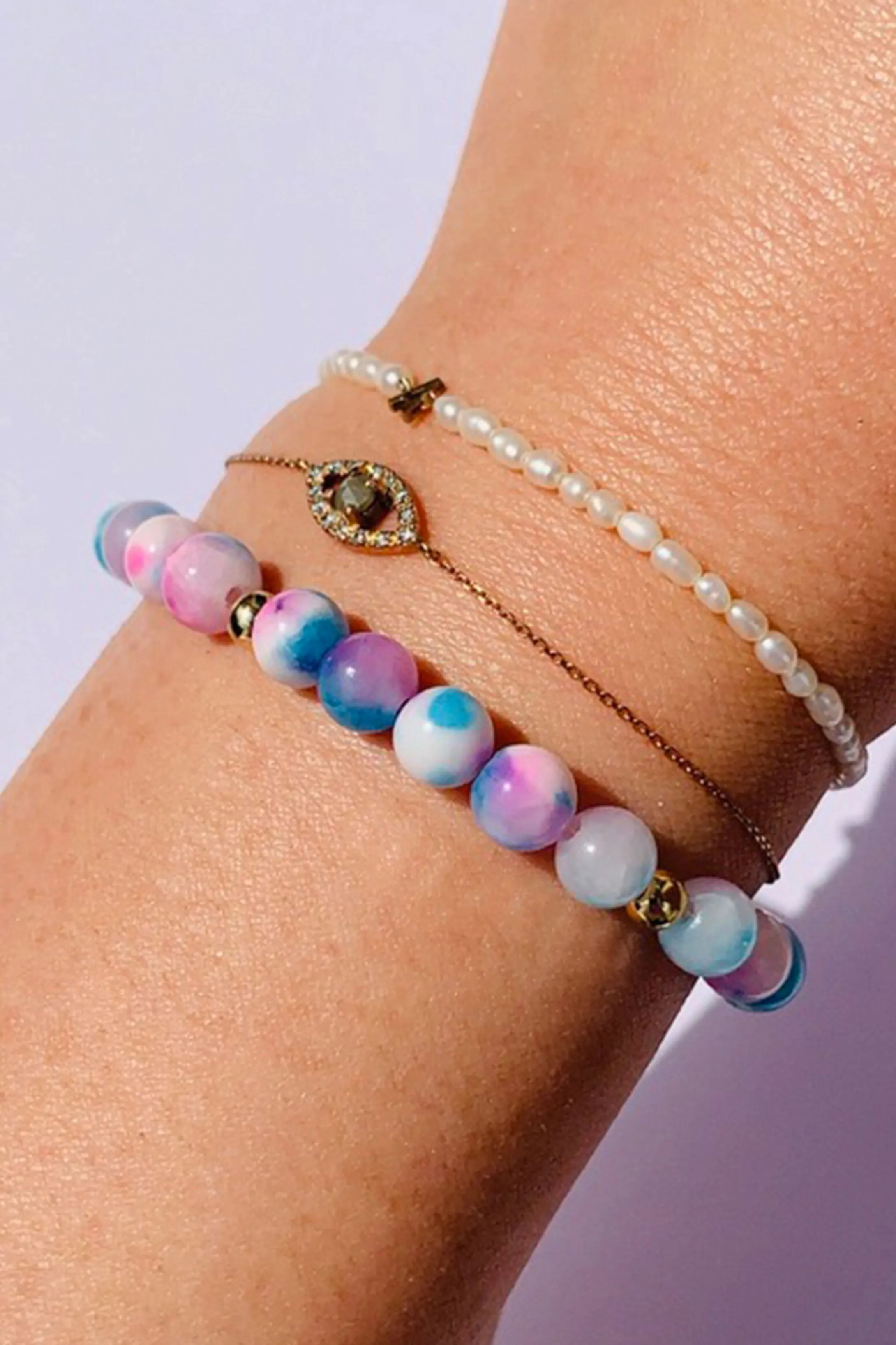 BUBBLE BEAD TIE DYE STRAND BRACELET