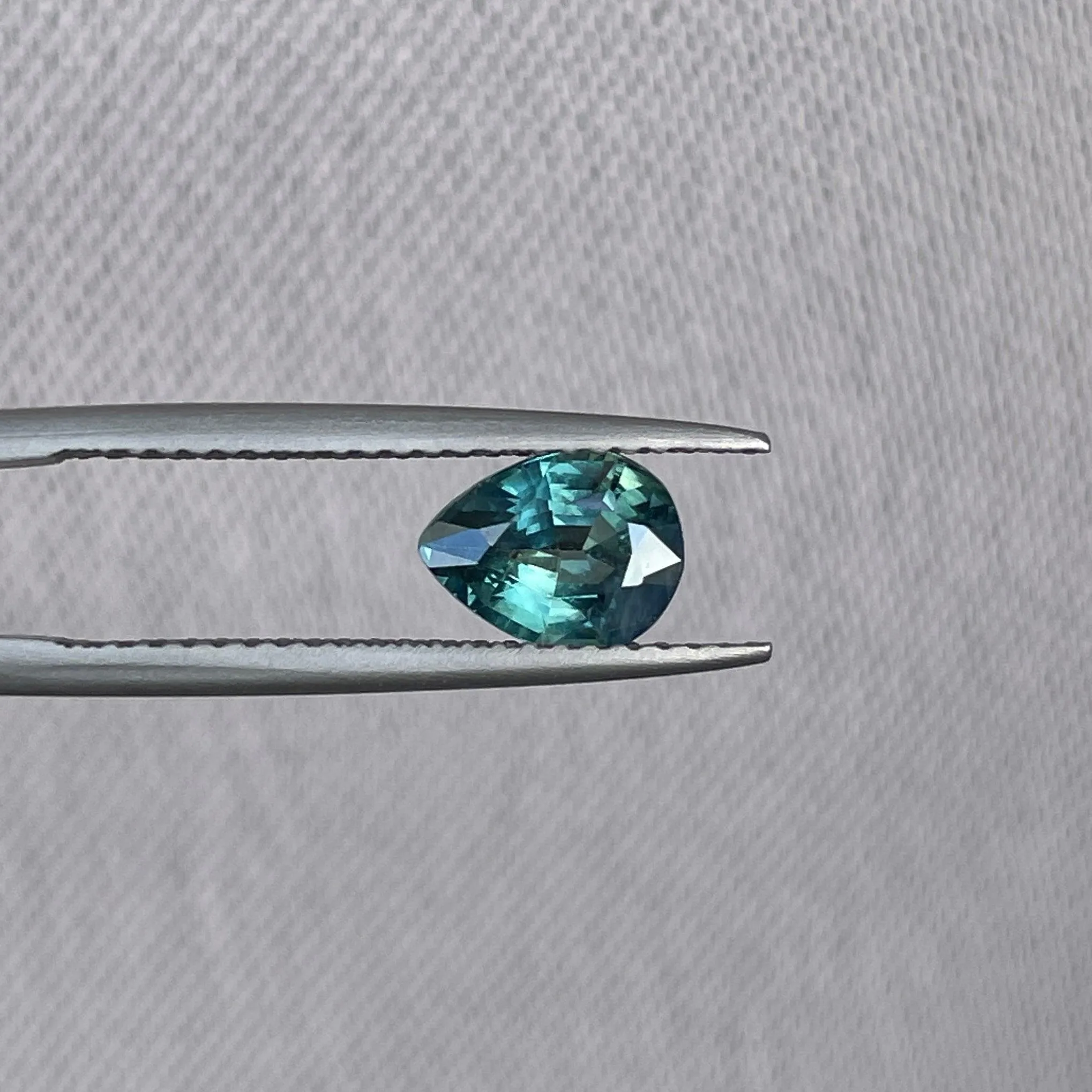 Certified 1.37ct Natural heated Teal Colour Sapphire loose