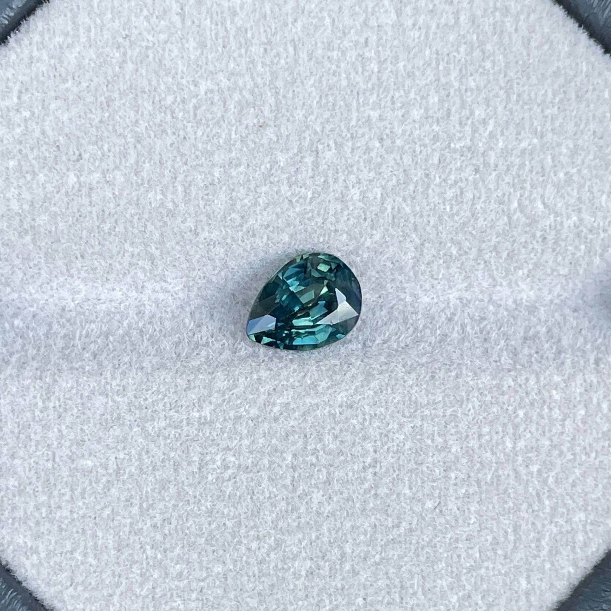 Certified 1.37ct Natural heated Teal Colour Sapphire loose