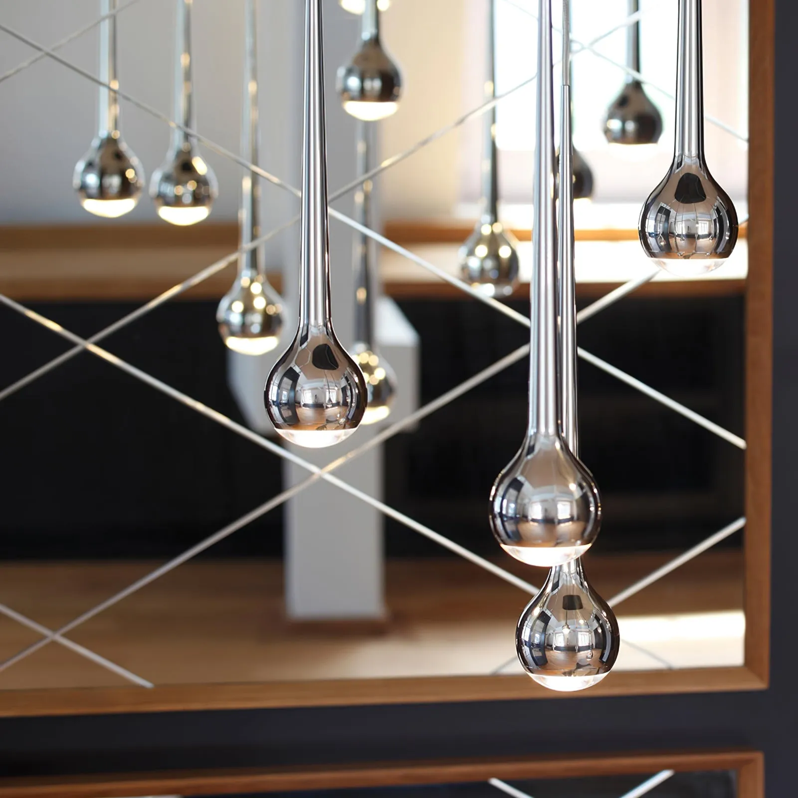 Falling Pendant Lamp