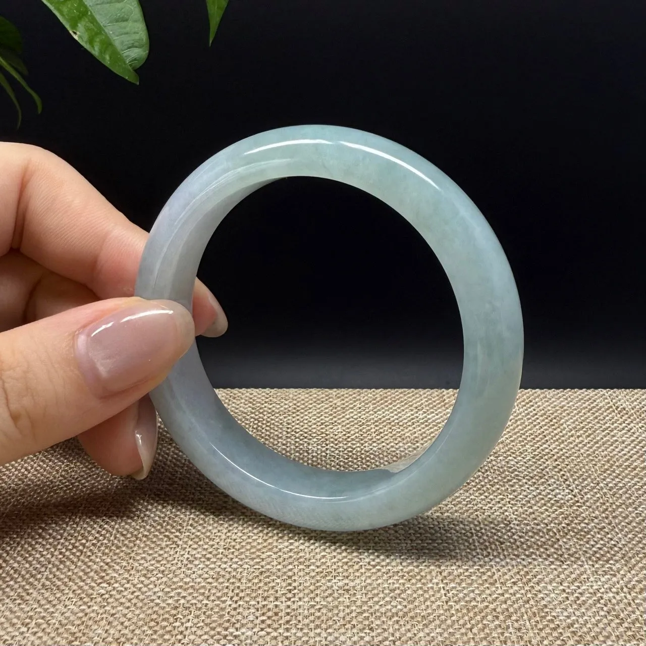 Genuine Burmese Green Jade Jadeite Bangle Bracelet ( 50.8mm )