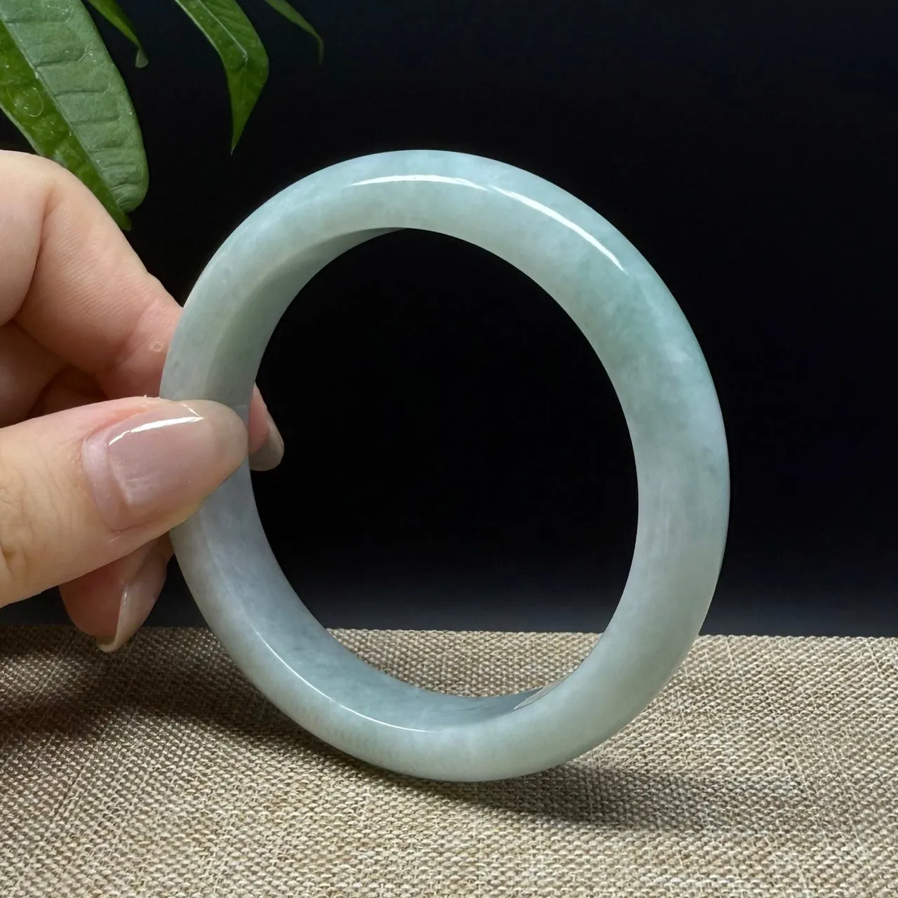 Genuine Burmese Green Jade Jadeite Bangle Bracelet ( 57.7mm )