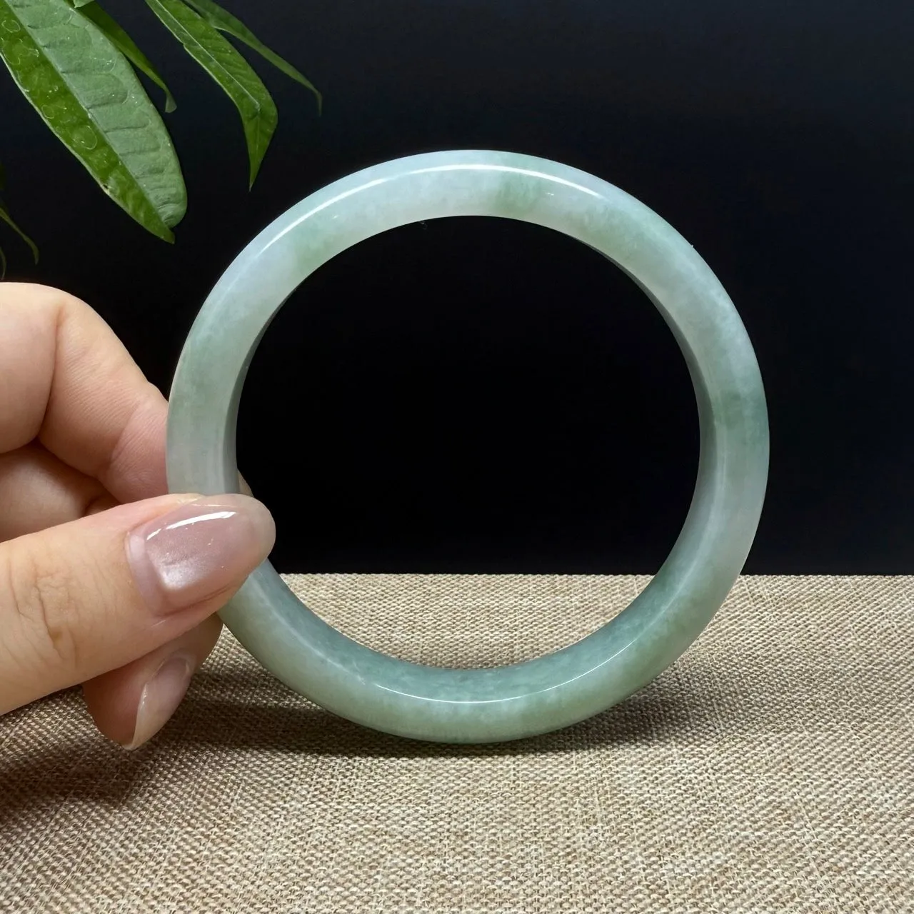 Genuine Burmese Green Jade Jadeite Bangle Bracelet ( 66.1mm )