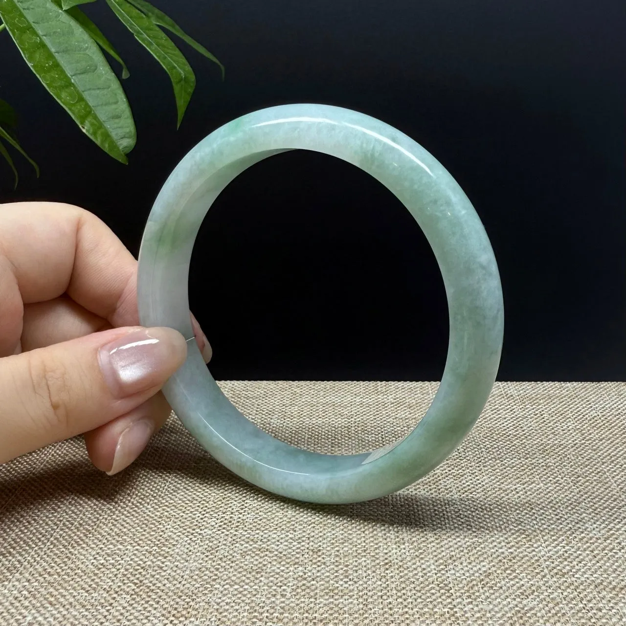 Genuine Burmese Green Jade Jadeite Bangle Bracelet ( 66.1mm )