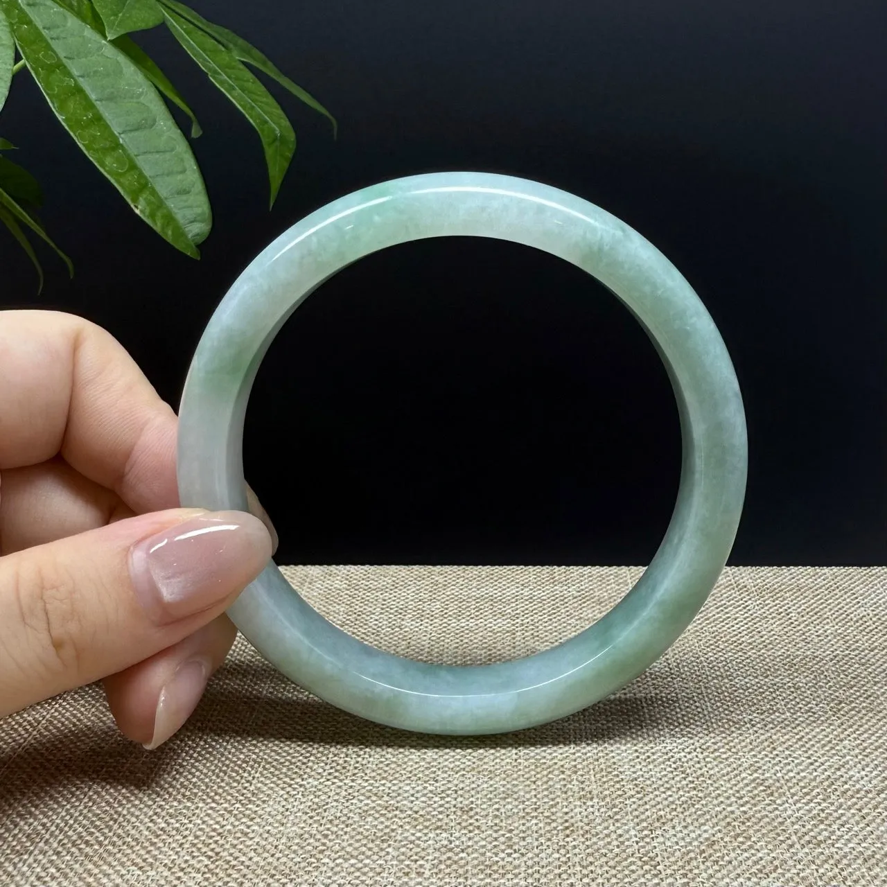 Genuine Burmese Green Jade Jadeite Bangle Bracelet ( 66.1mm )