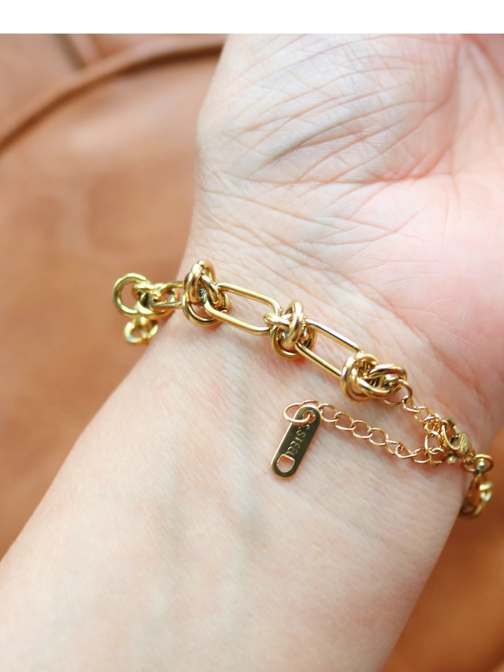 Knots Bracelet