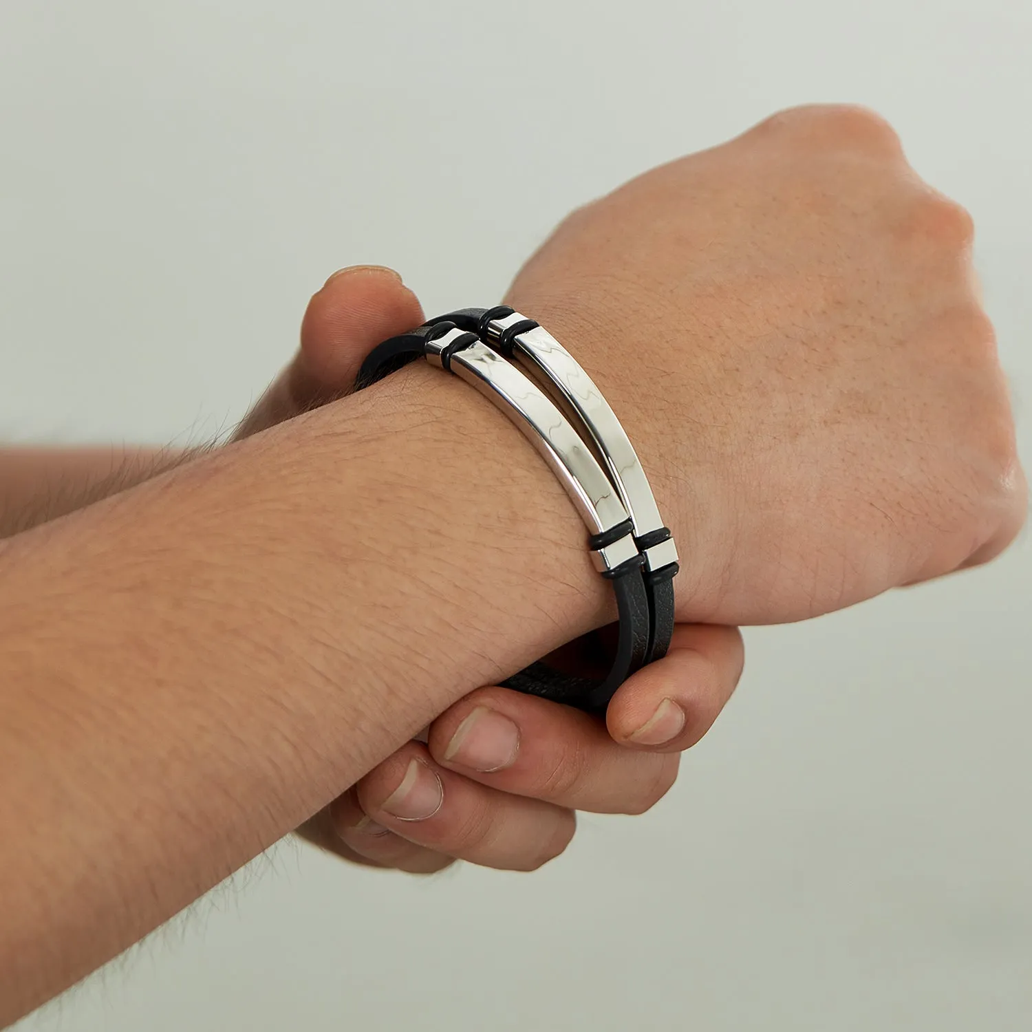 Men's Sleek Leather Bracelet with Polished Stainless Steel Bar - Minimalist and Stylish Accessory