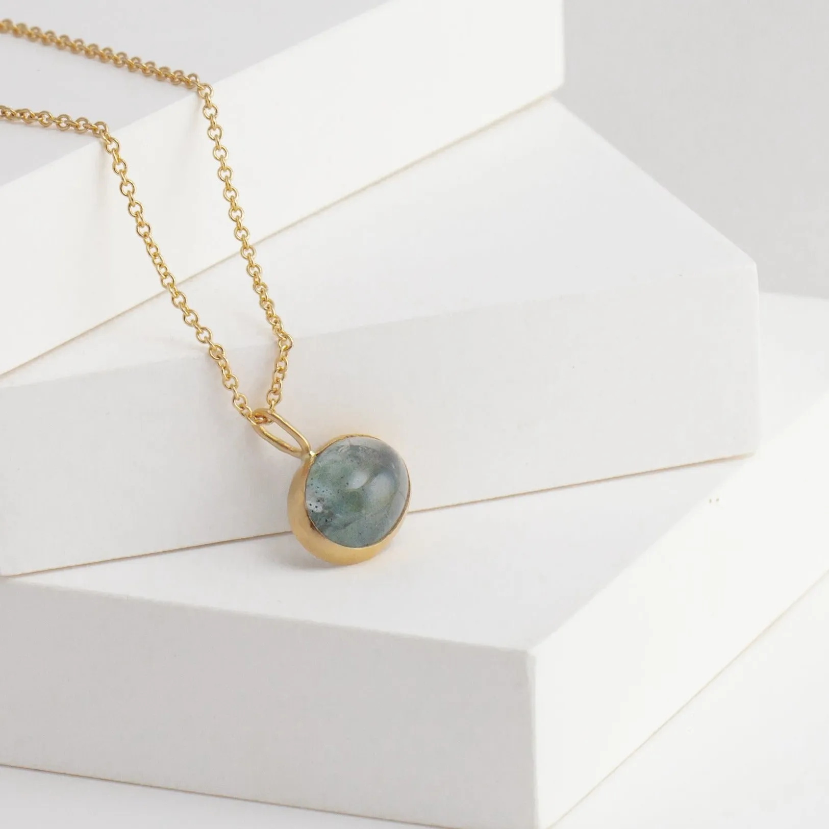 Picture frame aquamarine necklace