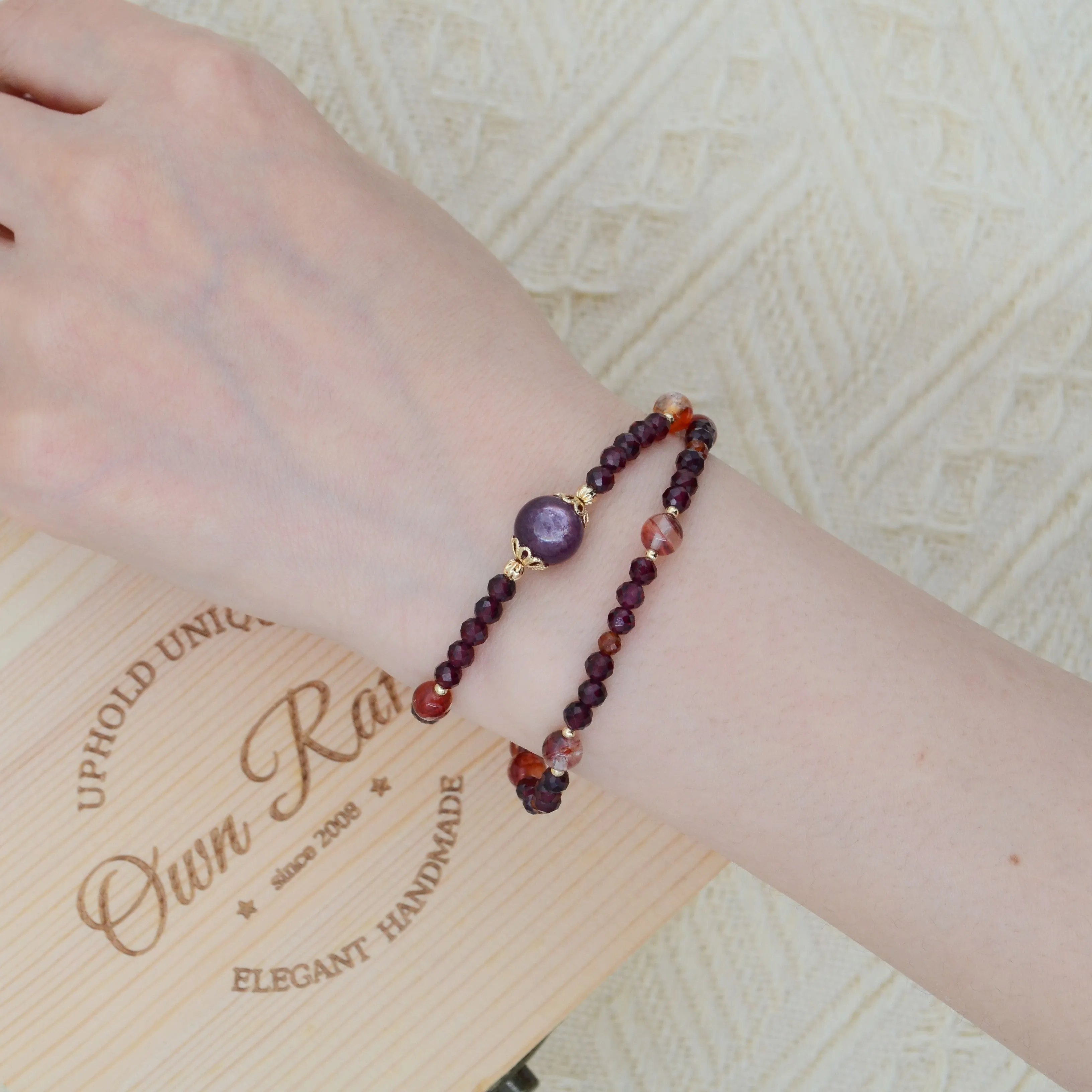 Pomegranate Sun God Beautiful Goddess Fashion Double-loop Gemstone Bracelet