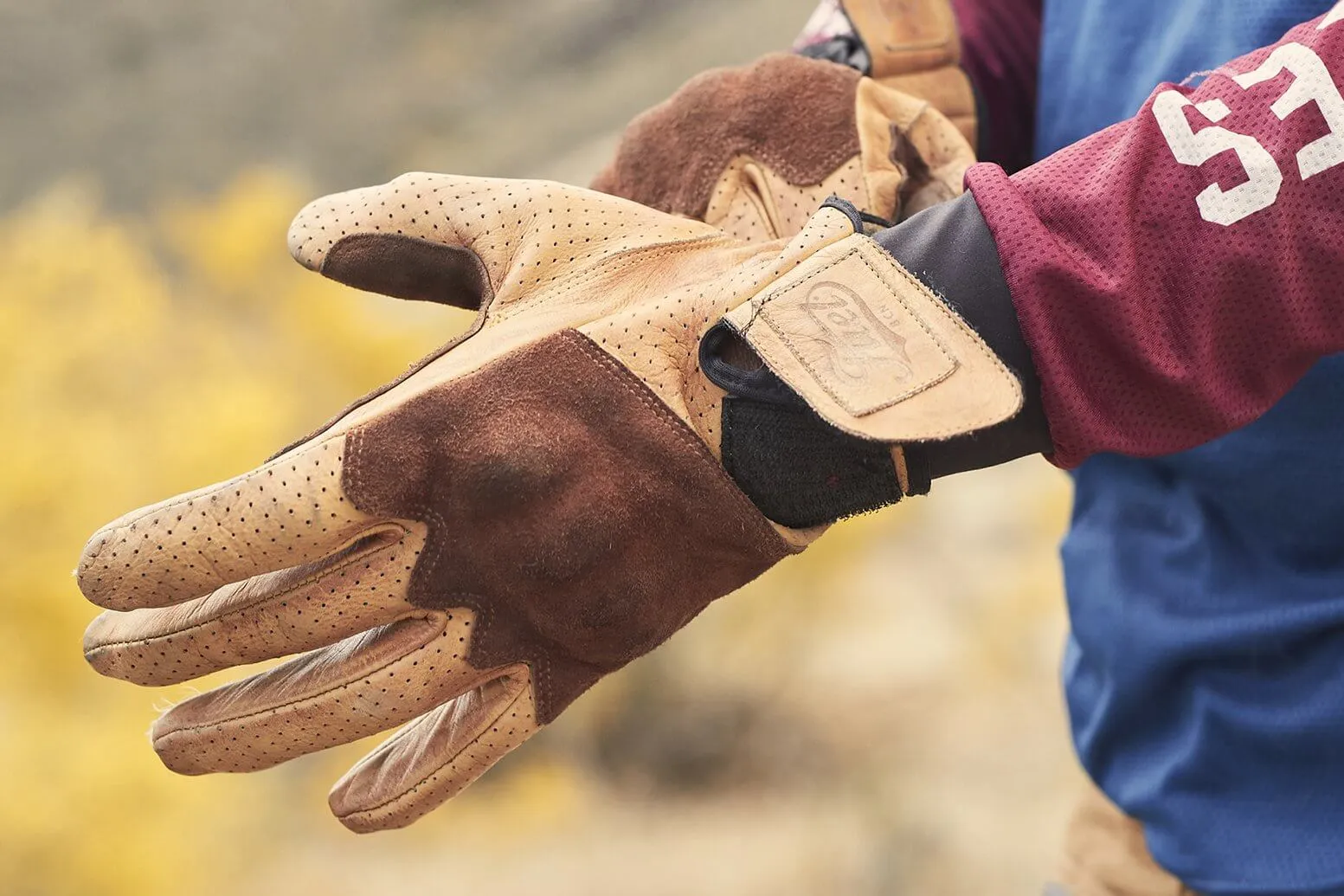 "RODEO" GLOVES YELLOW