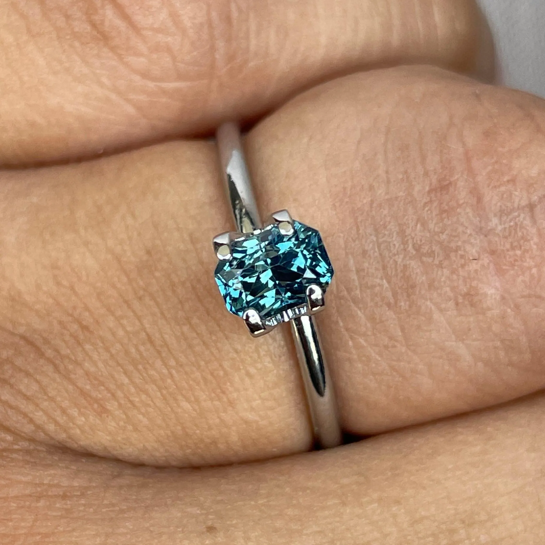 Teal sapphire stone Radiant cut teal sapphire, top colour teal sapphire Blue green teal sapphire 1.02 ct teal sapphire Natural teal sapphire