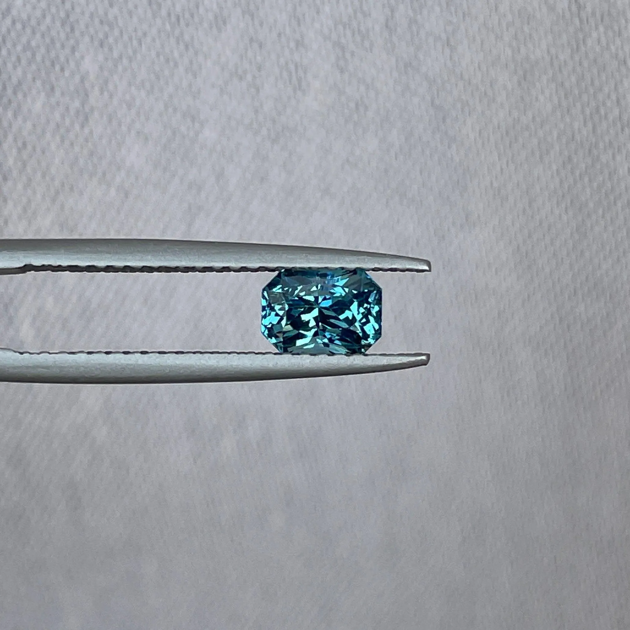 Teal sapphire stone Radiant cut teal sapphire, top colour teal sapphire Blue green teal sapphire 1.02 ct teal sapphire Natural teal sapphire