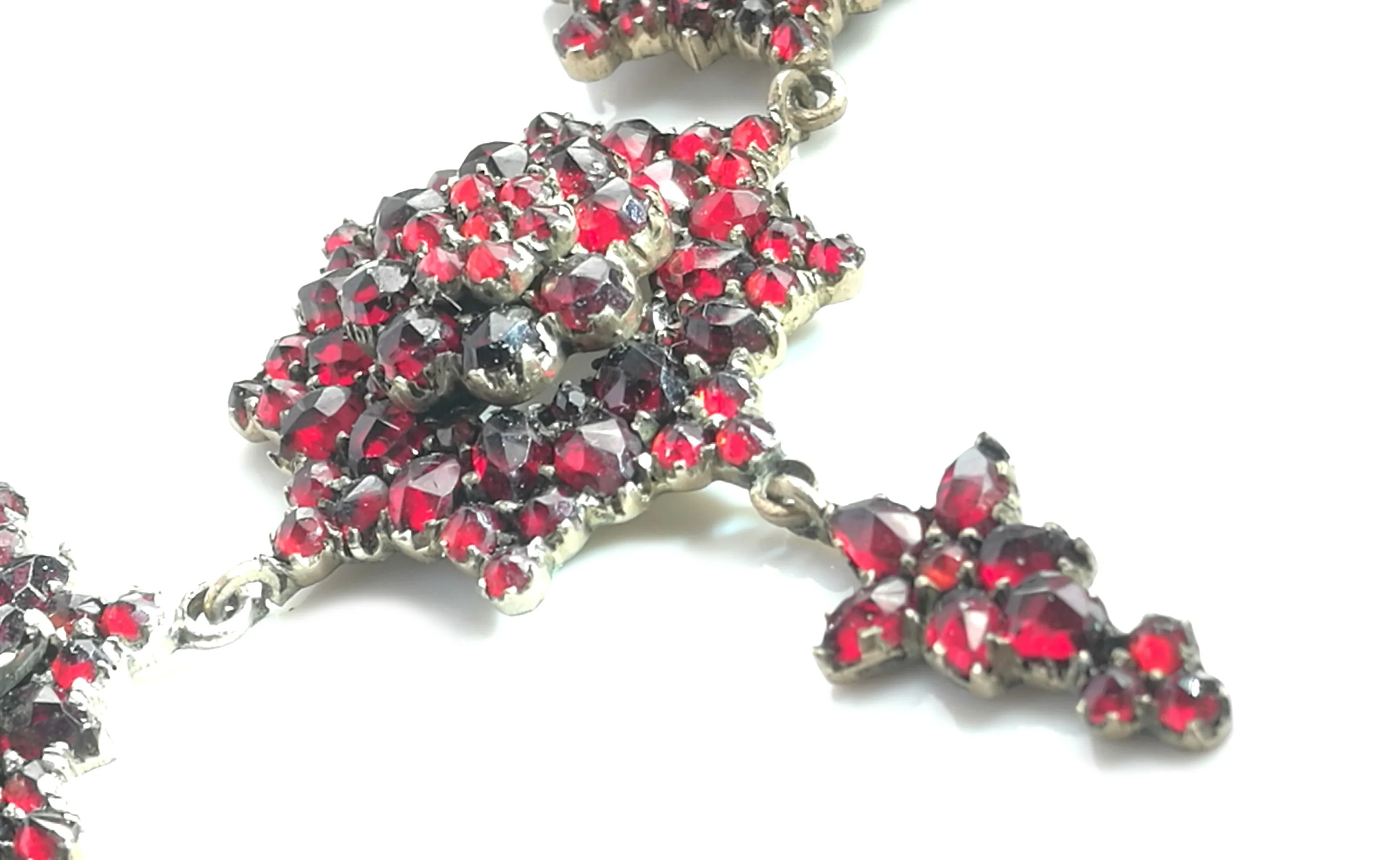 Victorian Antique Bohemian 1890s Garnet Necklace, 19 inch