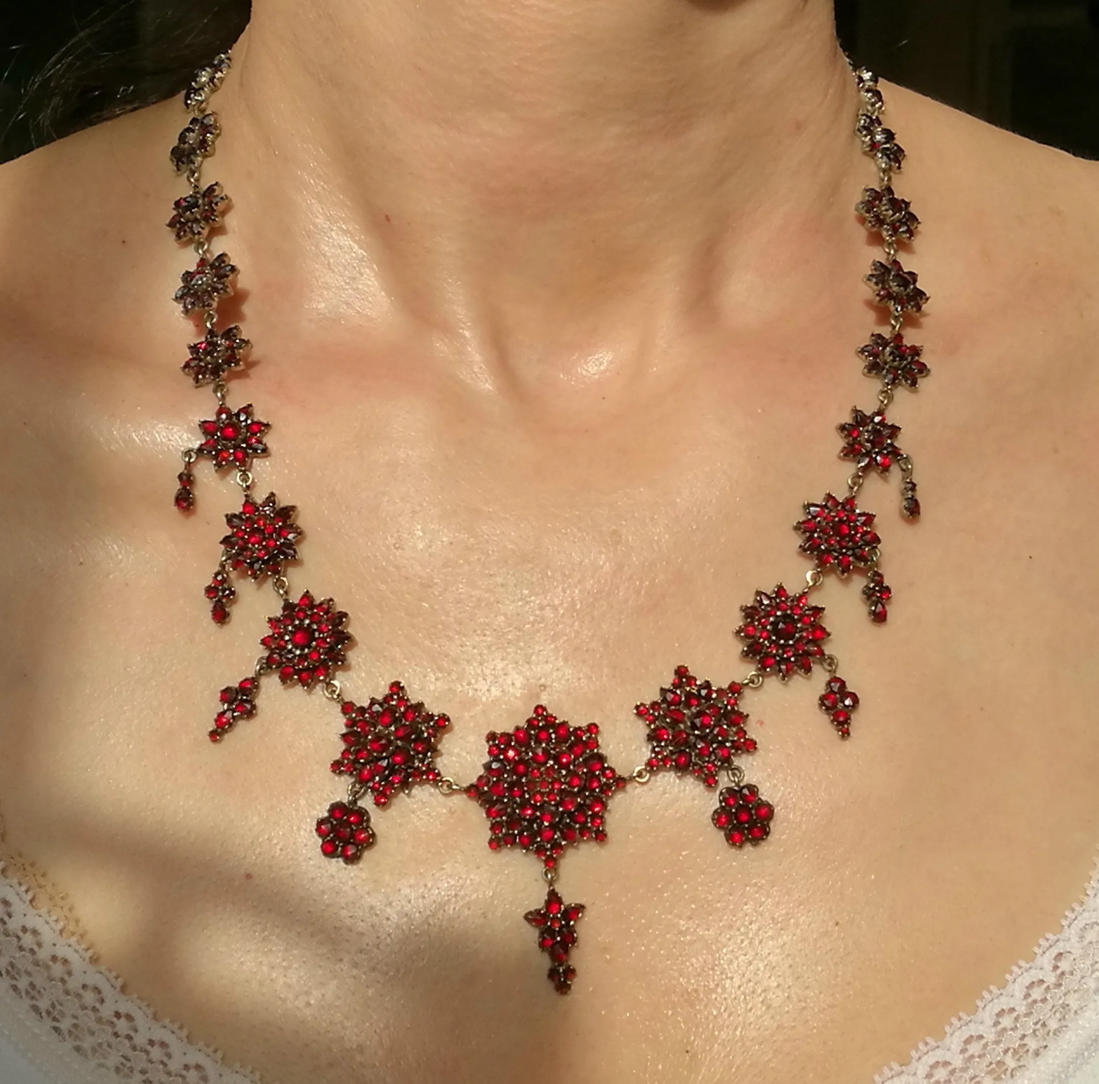 Victorian Antique Bohemian 1890s Garnet Necklace, 19 inch